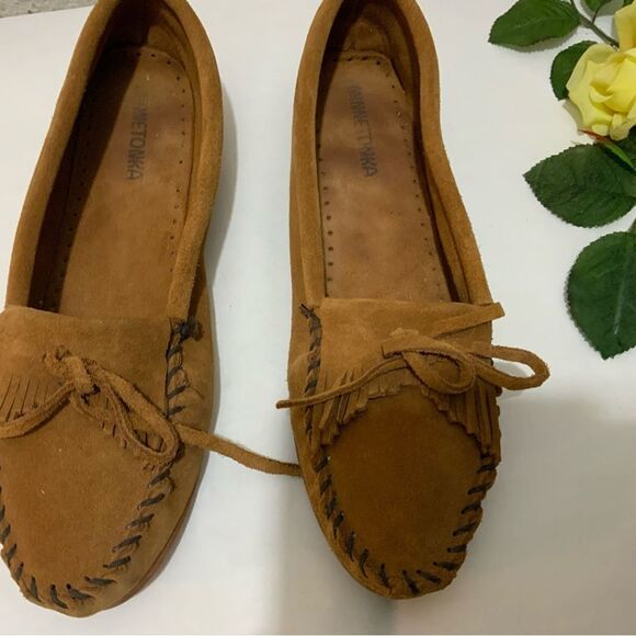 Minnetonka Womens Kilty Moccasins Moc Toe Slip On Suede Leather Brown Size 10 - Picture 14 of 15
